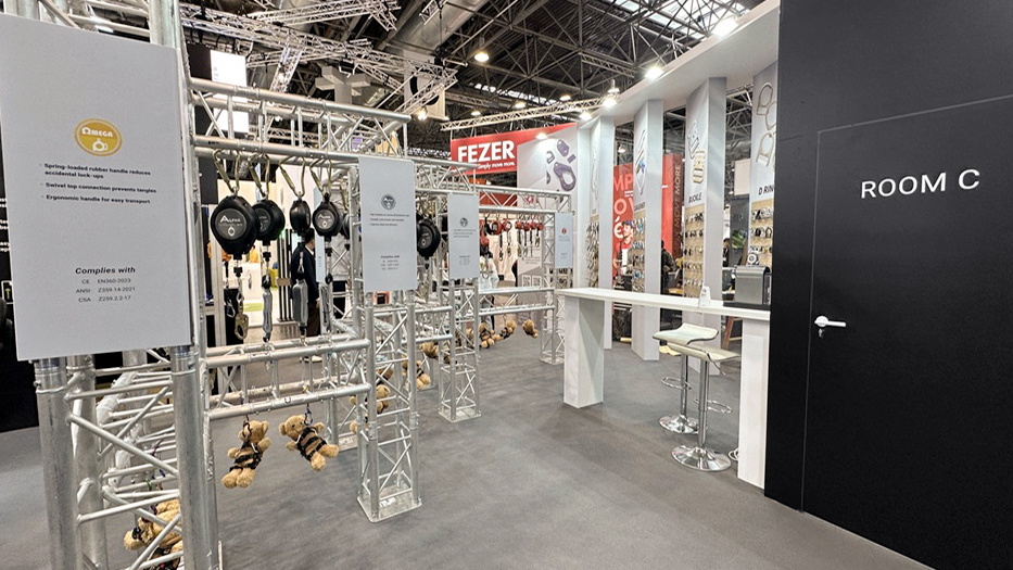 8F54CE01-5FD1-4C3F-84C3-06D3B85C7230 8F54CE01-5FD1-4C3F-84C3-06D3B85C7230